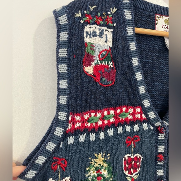 Tiara Festive Blue Sweater Vest - Picture 4 of 11